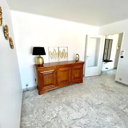 Triangle D'or 55m2 En Bord De Сен-Рафаэль
