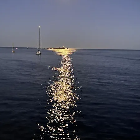 Triangle D'or 55m2 En Bord De Сен-Рафаэль