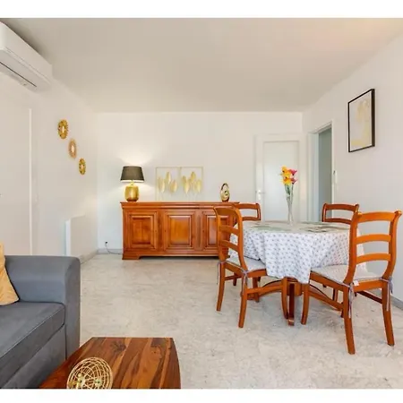 Triangle D'or 55m2 En Bord De Appartement *