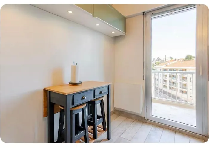 Triangle D'or 55m2 En Bord De Appartement *