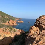 Triangle D'or 55m2 En Bord De Saint-Raphaël