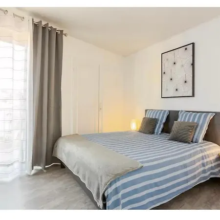 Triangle D'or 55m2 En Bord De Saint-Raphaël