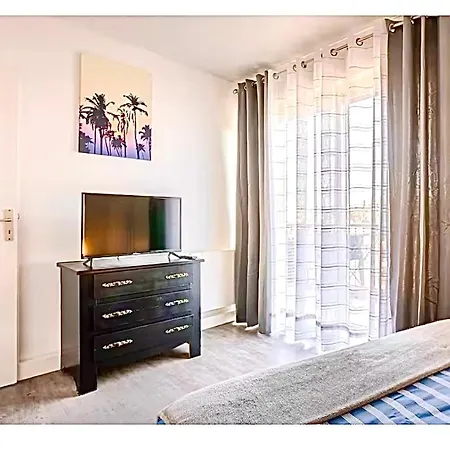 Triangle D'or 55m2 En Bord De Saint-Raphaël