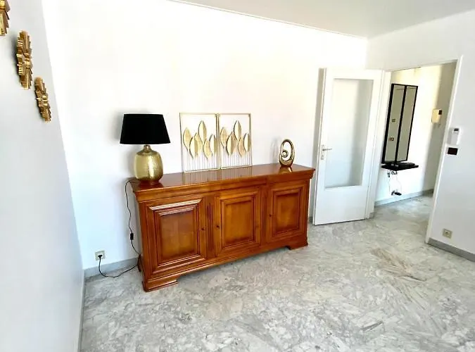 Triangle D'or 55m2 En Bord De Saint-Raphaël